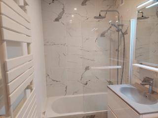 Studio central avec balcon, parking et lave-vaisselle - FR-1-512-134 - Brides-les-Bains - 4