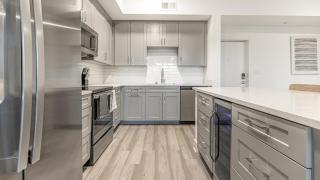 Landing Modern Apartment with Amazing Amenities (ID7549X60) - 2