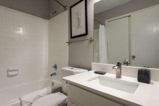 Landing Modern Apartment with Amazing Amenities (ID2207X32) - 1