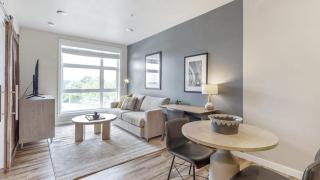 Landing Modern Apartment with Amazing Amenities (ID5083X43) - 3