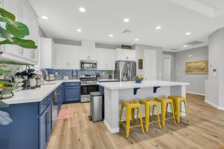 Modern-fully Loaded-ev Charger-big Yard-10 Min Dt - West Sacramento - 4