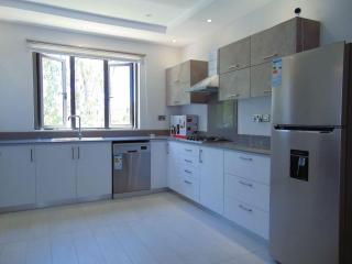 Spacious 3-Bedroom Apartment near Pereybere Beach - 7