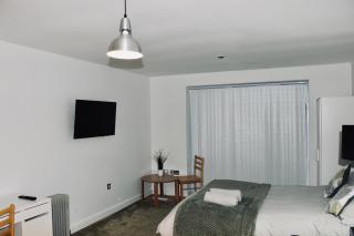 Modern City Central Studio APT - Birmingham - 8