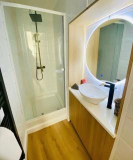 ''Chichi 1'' Chez Adeline Superbe appartement en plein coeur de Sète - Sète - 2