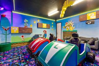 Mario Madness 9 Bed Sleeps 22 & 20,000 game arcade - 0