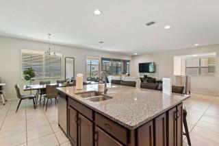 Mario Madness 9 Bed Sleeps 22 & 20,000 game arcade - 3