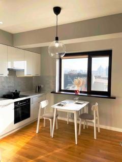 Уютная квартира на Набережной элитного района - 3