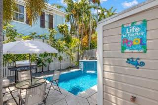 Poolside Retreat - 8