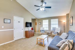 Walk to Shore Crystal Beach Home with Deck! - Crystal Beach - 7