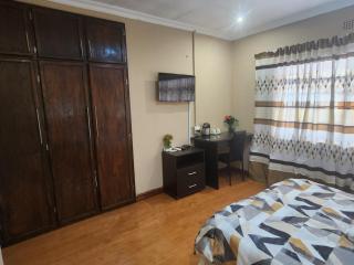Jomus Guest House - Welkom - 1