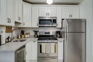 Bright & Cozy Modern Studio, Fast WiFi, Quiet, Walkable to University of Portland - Portland - 6