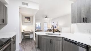 Landing Modern Apartment with Amazing Amenities (ID2958X11) - 5