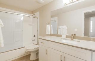 Landing Modern Apartment with Amazing Amenities (ID1620X74) - 1
