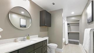 Landing Modern Apartment with Amazing Amenities (ID1166X331) - 1