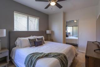 Landing Modern Apartment with Amazing Amenities (ID5140X6) - 1