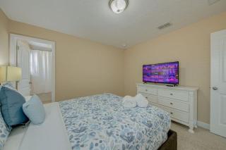 Spacious Pool Home Near Disney, Great Amenities - 5