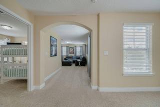Spacious Pool Home Near Disney, Great Amenities - 1