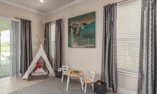 Bright 5 Bdrm Home with Game Room Theater at Reunion - Kissimmee - 1