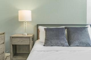 Landing Modern Apartment with Amazing Amenities (ID5488X40) - Pleasant Grove - 4