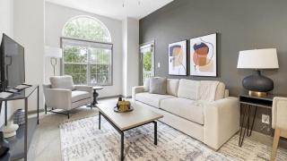 Landing Modern Apartment with Amazing Amenities (ID5620X67) - 0