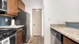 Landing Modern Apartment with Amazing Amenities (ID5620X67) - 8