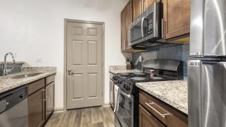 Landing Modern Apartment with Amazing Amenities (ID5620X67) - 7