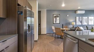 Landing Modern Apartment with Amazing Amenities (ID1168X827) - 5