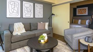 Landing Modern Apartment with Amazing Amenities (ID8426X91) - 3