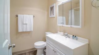 Landing Modern Apartment with Amazing Amenities (ID8472X99) - 2
