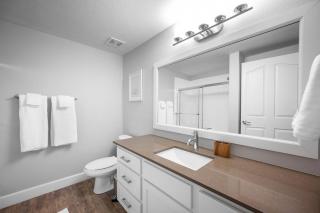Landing Modern Apartment with Amazing Amenities (ID2367X22) - 2