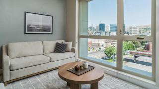 Landing Modern Apartment with Amazing Amenities (ID6454X40) - 0