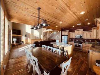 Elk Ridge Retreat - Hot Tub - 3