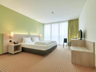 Hotel Eastside (free parking garage) - St. Gallen - 9
