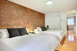 Golden Cross // Typical old Quebec appartement - 7