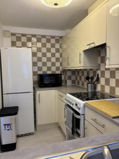 Cosy Corner - 2 beds, free parking, next to Southampton General Hospital - Southampton - 6