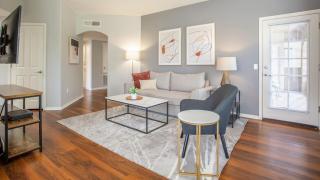 Landing Modern Apartment with Amazing Amenities (ID3022X48) - 0