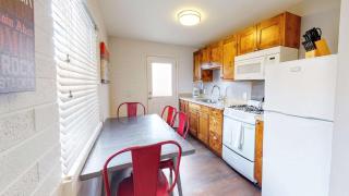Downtown Cozy Home Base - Purple Sage 7 - 5