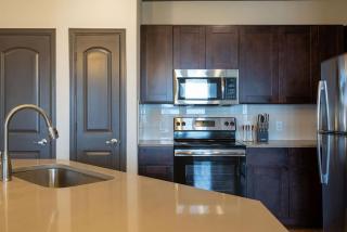 Landing Modern Apartment with Amazing Amenities (ID7109) - 3