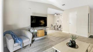 Landing Modern Apartment with Amazing Amenities (ID1004X404) - 0