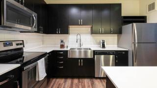 Landing Modern Apartment with Amazing Amenities (ID4422X42) - 7