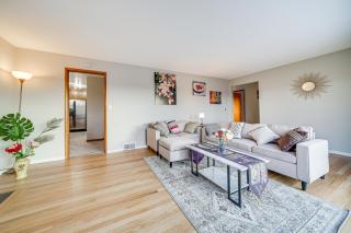 6 Mi to Airport! Quaint Renton Home Near Parks - 6