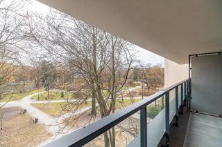 Kraków Business Suite - 47m2, Balcony and Parking by Rentujemy - Krakow - 3