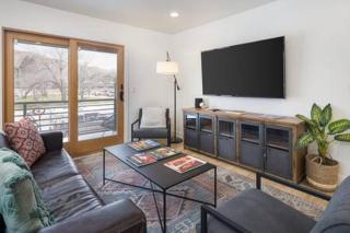 Near Downtown Stylish 2BR With Amazing Patio - 6 - 8