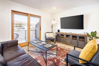 Near Downtown Stylish 2BR With Amazing Patio - 4 - 9