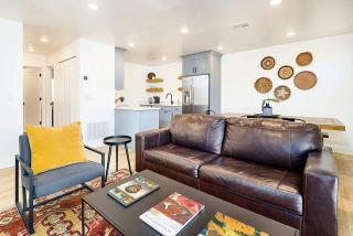 Near Downtown Stylish 2BR With Amazing Patio - 4 - Moab - 7