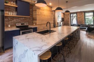 Château Deluxe // Vieux-Québec, Énorme Maison - 9