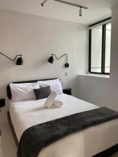 Stay Blissful at The Flamingo - 9