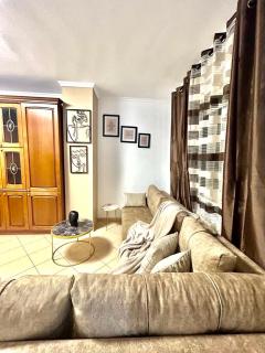 Chrigrey Holiday Apartments & Durres Beach - 8