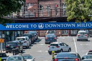 Bobby's Beach Bungalow - 1