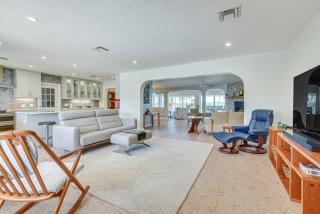 Waterfront Palmetto Home with Private Pool and Dock! - Palmetto - 1
